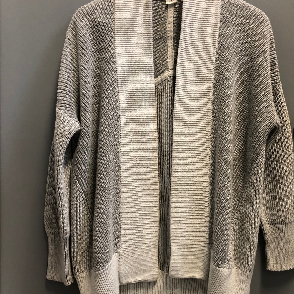 Women’s Heavy Grey Cardigan Sweater, Sz Med, Gap